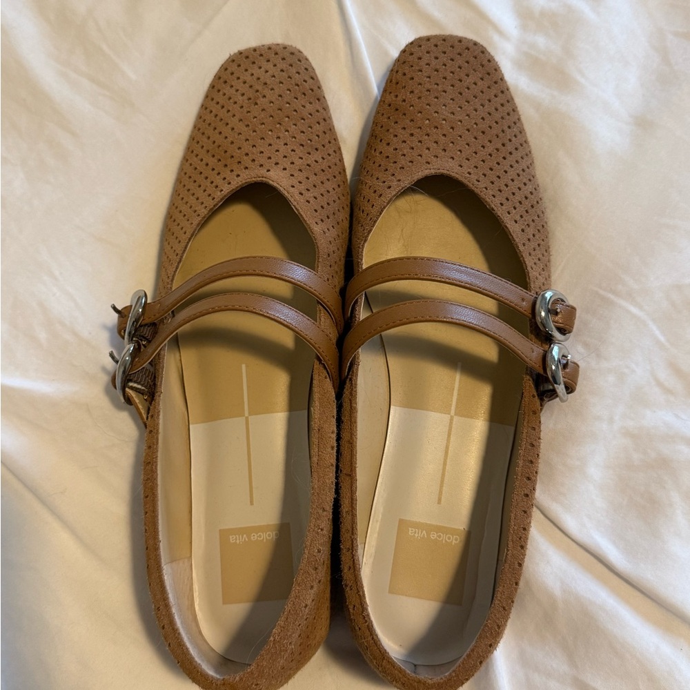 Dolce Vita Brown Flats